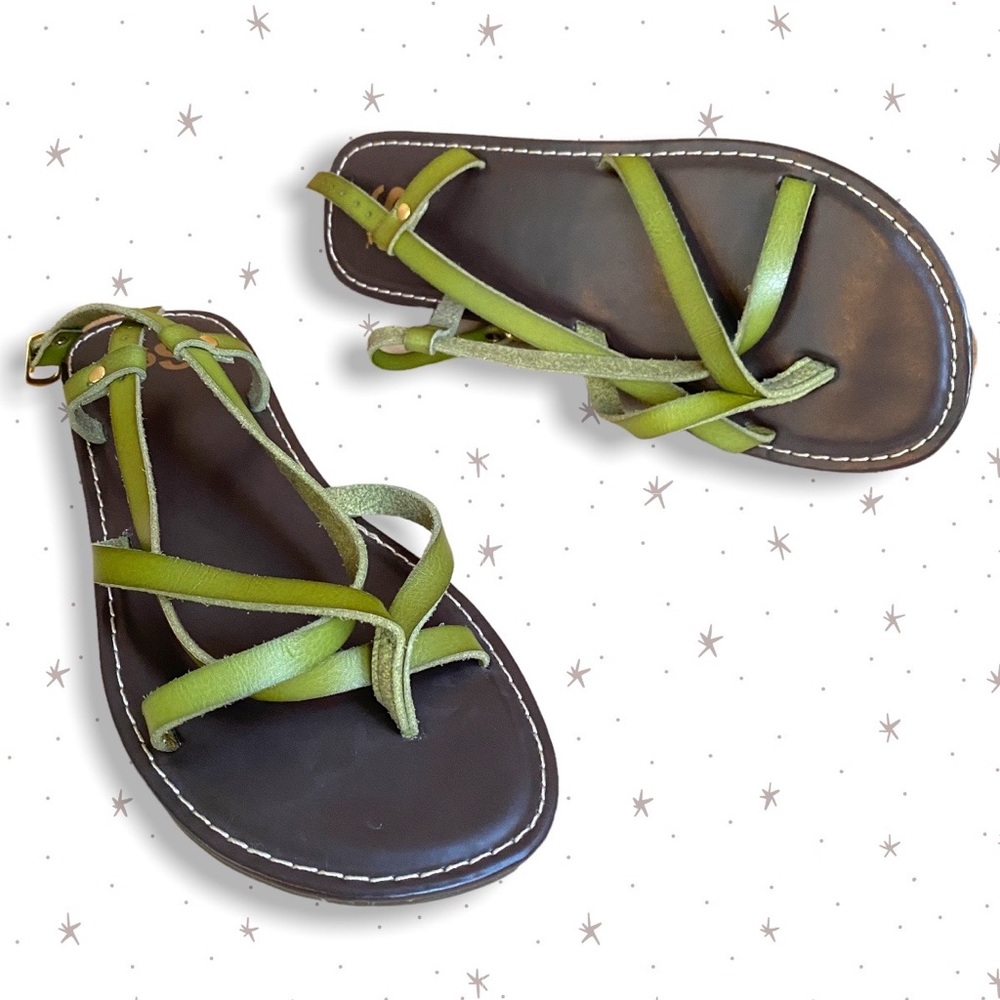 NWOT | 8 Women | SO Sandals Green & Brown Vegan Leather Flat Desert Gladiator